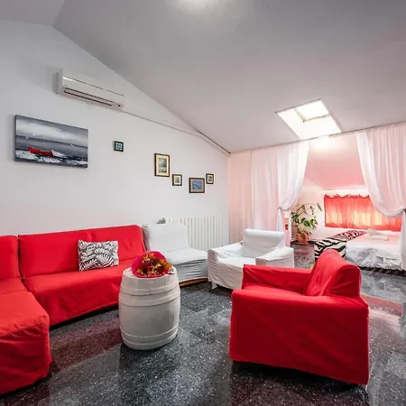 Cozy In With Kitchen Vrsar